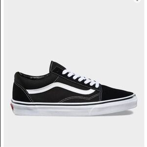 Vans Black and White Old Skool classic